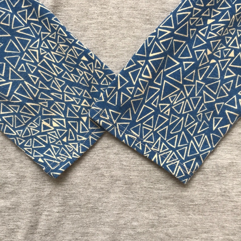 LulaRoe Randy Shirt Size S - Picture 3 of 4